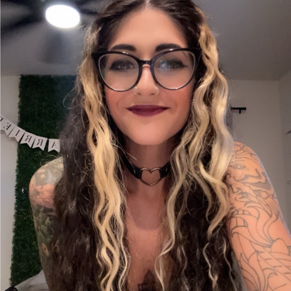 Meet your Posher, Jamie - Picture 1 of 3